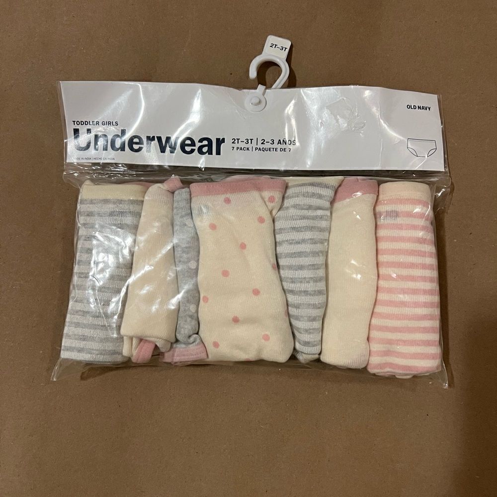 OLD NAVY GIRLS UNDERWEAR HIPSTERS 7-PACK Gray stiped white /pink /dot